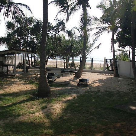 Hideaway Hikkaduwa Hotel Exterior photo